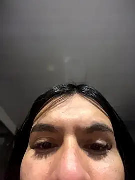 SaraAndrade  online show from 10, 4, 2026