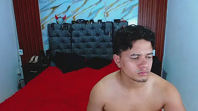 Meryandcris online show from 24, 3, 2026