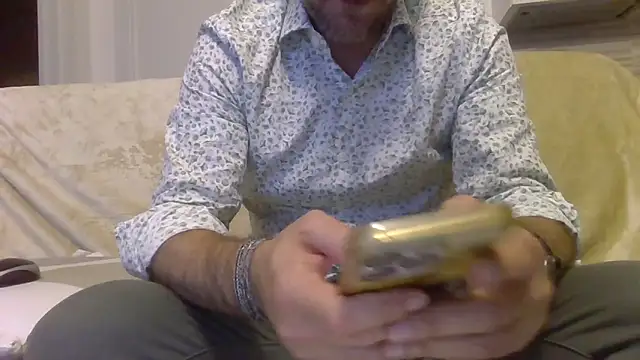 Snapshot of Eroshotlicker chatting on 13, 5, 2026 Eroshotlicker online show from 13, 5, 2026