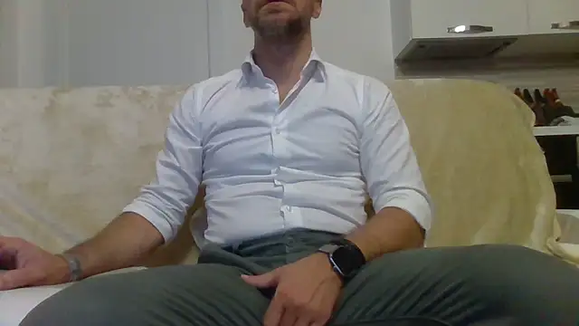 Snapshot of Eroshotlicker chatting on 15, 5, 2026 Eroshotlicker online show from 15, 5, 2026