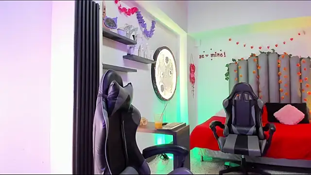 Polett Amaranta online show from 15, 4, 2026