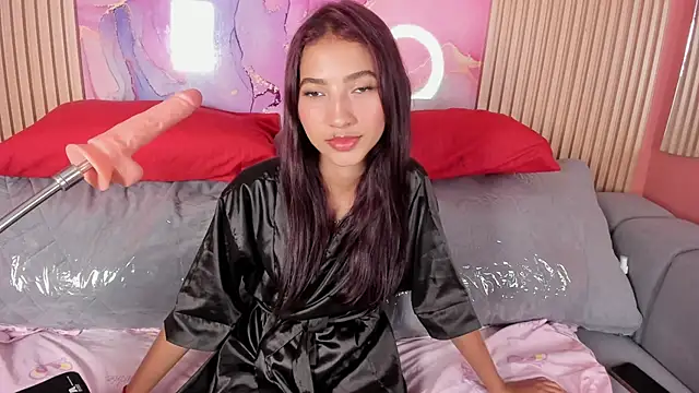 Maybeelin  online show from 26, 11, 2025