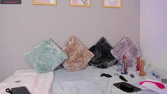 Snapshot of IvannaVolk_ chatting on 16, 5, 2026 IvannaVolk online show from 16, 5, 2026