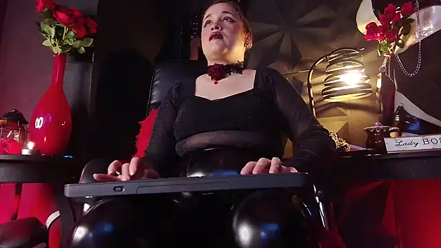 MillyWhrite online show from 22, 12, 2025