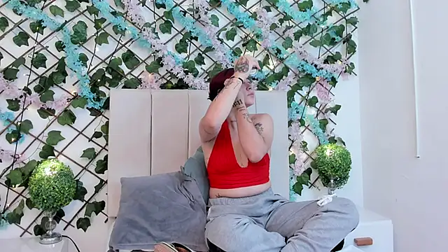 CharlotteBlossom online show from 19, 12, 2025