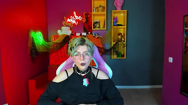 Snapshot of Spider_Arti chatting on 26, 11, 2025 Spider Arti online show from 26, 11, 2025