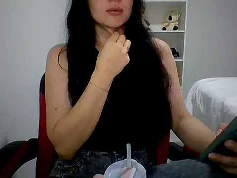 Snapshot of melissaaguiar chatting on 25, 11, 2025 melissaaguiar online show from 25, 11, 2025