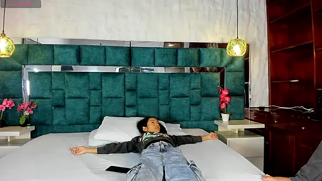  bonnyandclyde online show from 27, 2, 2026