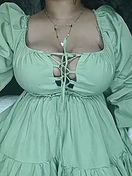 Snapshot of Curvy_Pooja chatting on 4, 7, 2026 Curvy Pooja online show from 4, 7, 2026