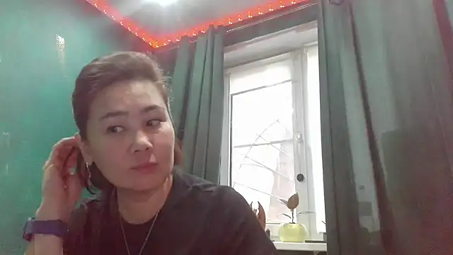 Nettie Allie online show from 22, 12, 2025