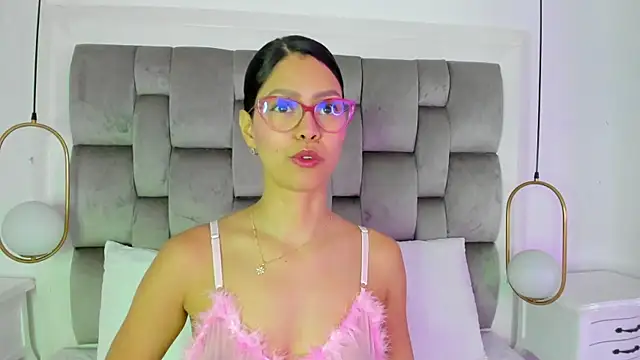 Snapshot of gaby_smit__ chatting on 12, 5, 2026 gaby smit online show from 12, 5, 2026