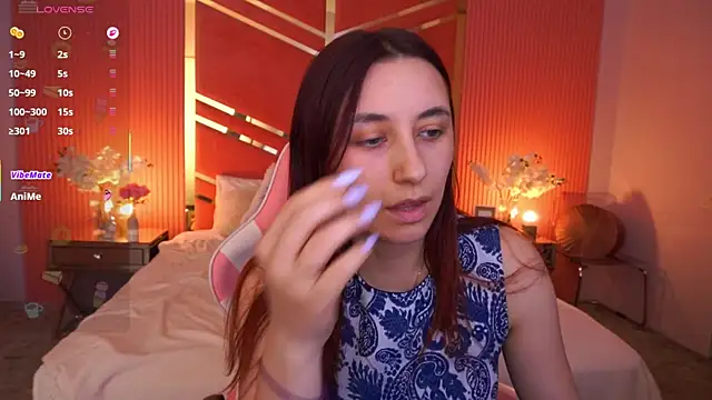 Snapshot of RoxieRay chatting on 7, 6, 2026 RoxieRay online show from 7, 6, 2026
