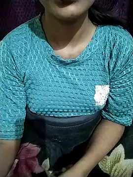 RASHMI SHARMA9 online show from 18, 12, 2025