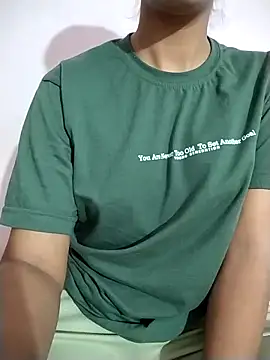 RASHMI SHARMA9 online show from 9, 4, 2026