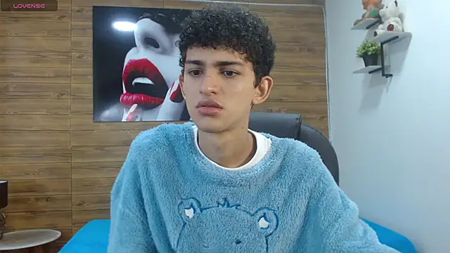 Michaelkoiv online show from 15, 12, 2025