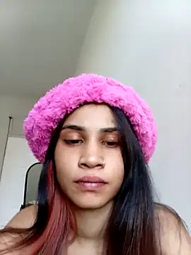 Snapshot of Miss-Perfection chatting on 8, 4, 2026 Miss-Perfection online show from 8, 4, 2026