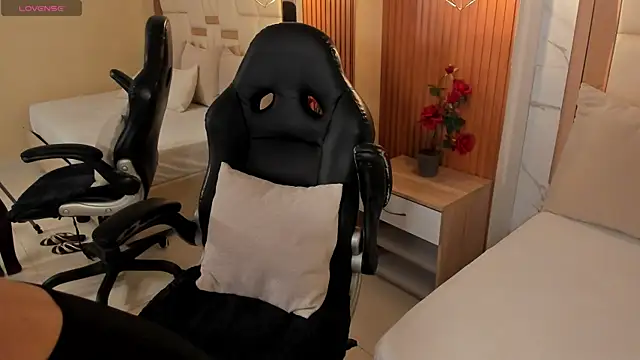 Snapshot of samantha_quinnn chatting on 10, 1, 2026 samantha quinnn online show from 10, 1, 2026