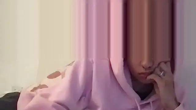 Snapshot of bhura2020 chatting on 26, 11, 2025 bhura2020 online show from 26, 11, 2025