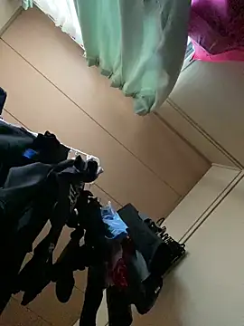 Snapshot of takashiT0903 chatting on 19, 12, 2025 takashiT0903 online show from 19, 12, 2025