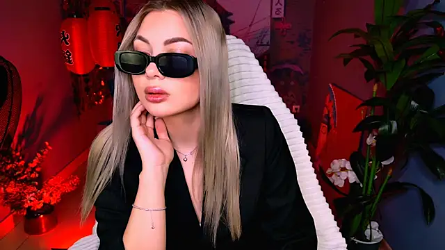 HyileyClark online show from 24, 3, 2026