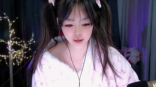 Snapshot of Guoguo_1 chatting on 28, 11, 2025 Guoguo 1 online show from 28, 11, 2025