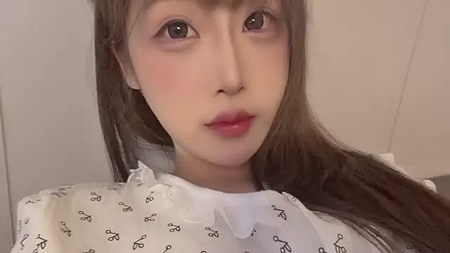 Snapshot of wanou33669 chatting on 20, 12, 2025 wanou33669 online show from 20, 12, 2025