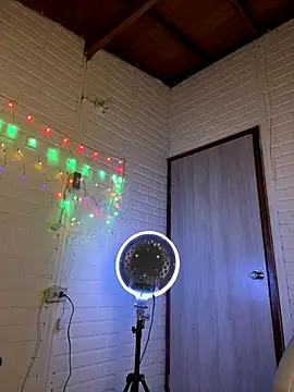 RosseBella  online show from 5, 12, 2025