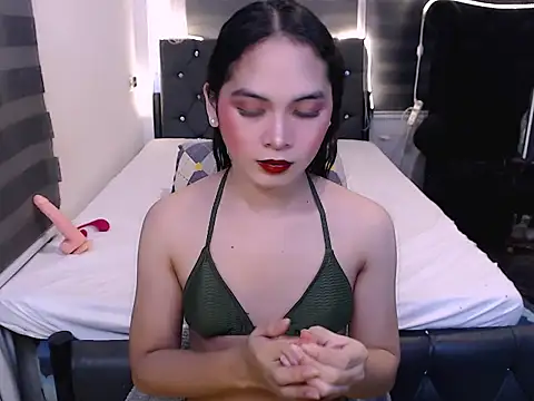 sylvannia cumslut online show from 1, 12, 2025