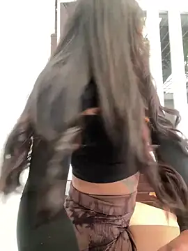  Victoria foxx online show from 15, 12, 2025