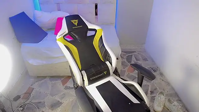 d moneyy  online show from 14, 1, 2026