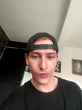 TroyBeckett online show from 26, 11, 2025