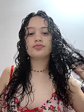 Snapshot of Alana_444 chatting on 28, 5, 2026 Alana 444 online show from 28, 5, 2026
