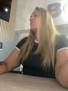 LoreinnFox online show from 29, 3, 2026