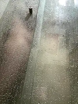 Snapshot of Criss_____ chatting on 26, 11, 2025 Criss online show from 26, 11, 2025