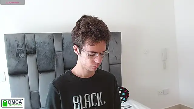 SaccharineSin online show from 28, 11, 2025