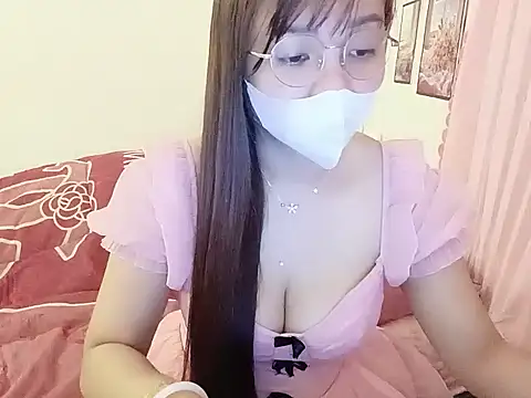 BabyDoll1999 online show from 3, 3, 2026