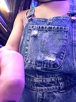 Taylor  Swiftt online show from 13, 2, 2026