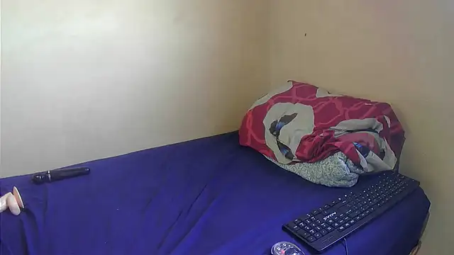 Snapshot of SexyZuluBarbie chatting on 15, 12, 2025 SexyZuluBarbie online show from 15, 12, 2025