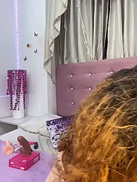 Snapshot of Valery_Roussee01 chatting on 4, 12, 2025 Valery Roussee01 online show from 4, 12, 2025