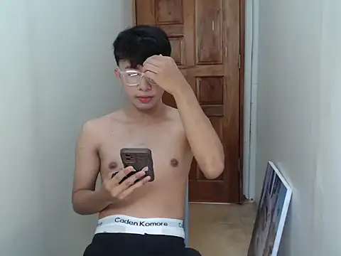 asiantwink0000 online show from 20, 12, 2025