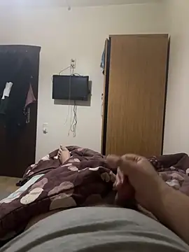 Snapshot of brt2552 chatting on 7, 1, 2026 brt2552 online show from 7, 1, 2026