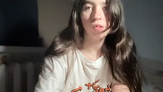 Snapshot of Aphr0ditee chatting on 11, 2, 2026 Aphr0ditee online show from 11, 2, 2026