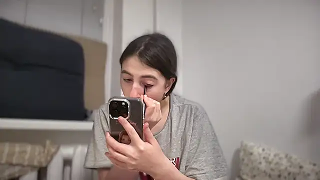 Snapshot of Aphr0ditee chatting on 5, 3, 2026 Aphr0ditee online show from 5, 3, 2026