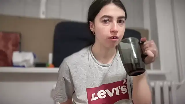 Snapshot of Aphr0ditee chatting on 25, 3, 2026 Aphr0ditee online show from 25, 3, 2026