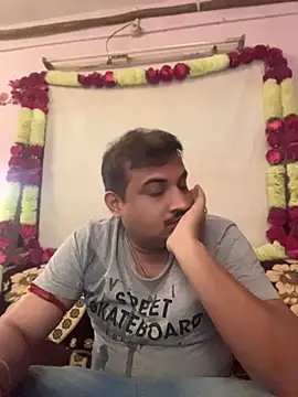 Saxymood1111 online show from 10, 4, 2026