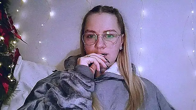 Whitehex666 online show from 5, 1, 2026