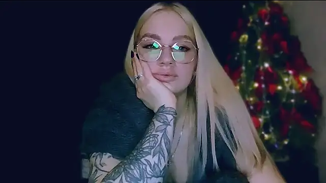 Whitehex666 online show from 12, 2, 2026