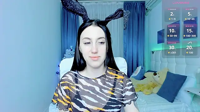 Miss  Linn online show from 12, 1, 2026