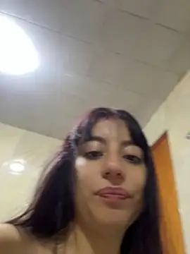 Snapshot of Mia_fiire chatting on 18, 5, 2026 Mia fiire online show from 18, 5, 2026