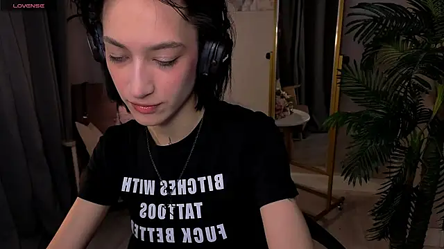 Lis Batsy online show from 30, 11, 2025